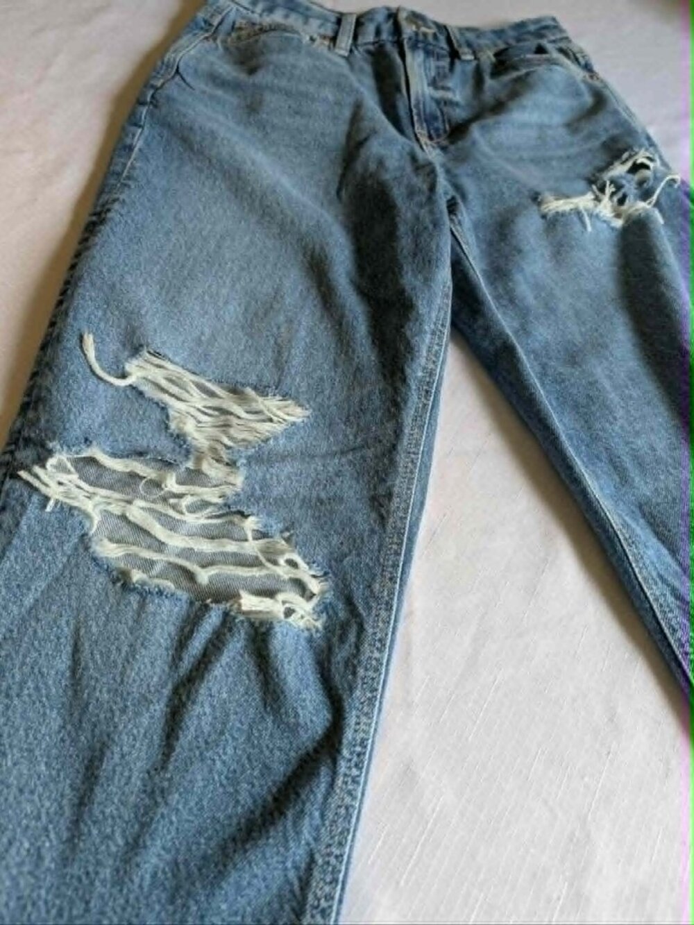 American Eagle Strigid size 4